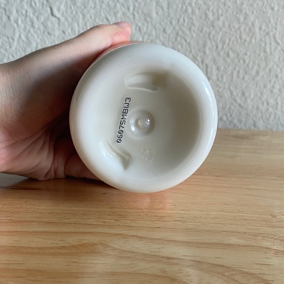 Shea Moisture Coconut & Hibiscus Curl & Shine Conditioner - Picture 5 of 8